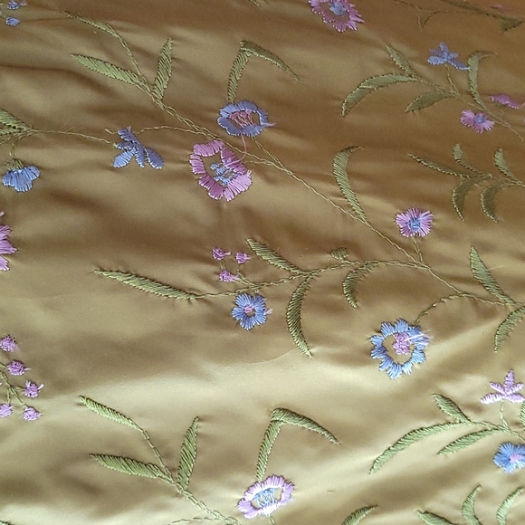 Silk skirt - Picture 2 of 7